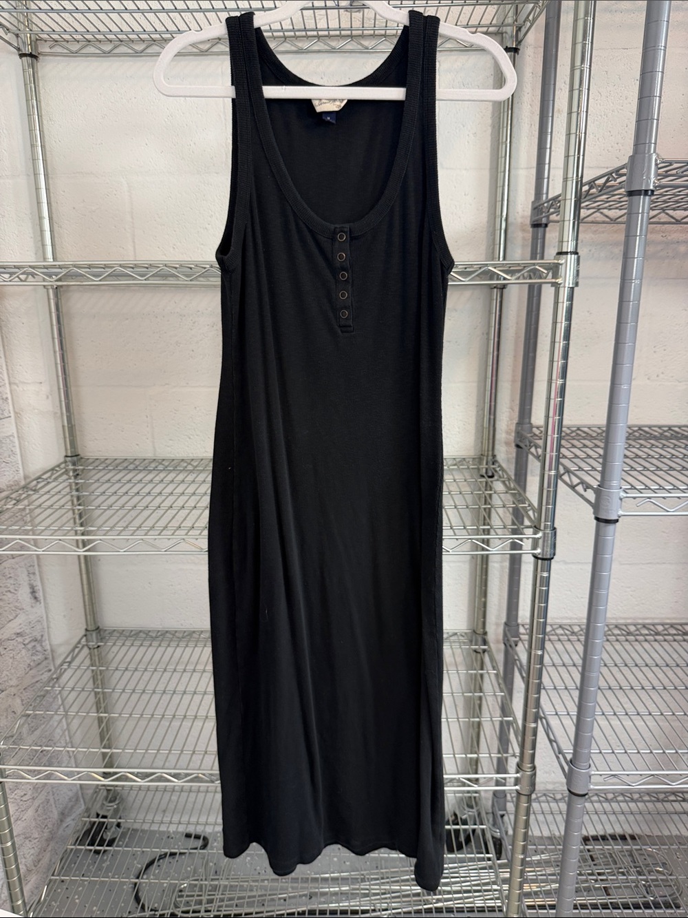 Universal Thread Black Sleeveless Henley Maxi Dress